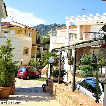 Thalatta Apartment *